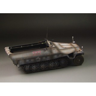 1/30 WWII German SdKfz 251/D Halftrack winter version G012