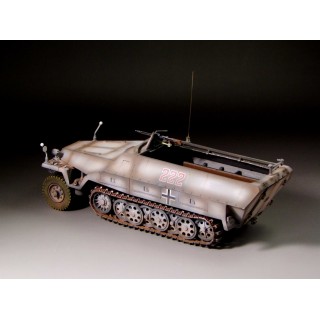 1/30 WWII German SdKfz 251/D Halftrack winter version G012