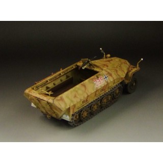 1/30 prebuilt WWII German SdKfz 251/D Halftrack camouflage G015