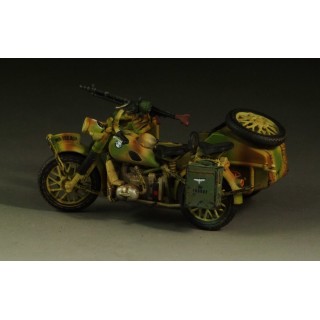 ww2 German R75 Motorcycle camouflage version
